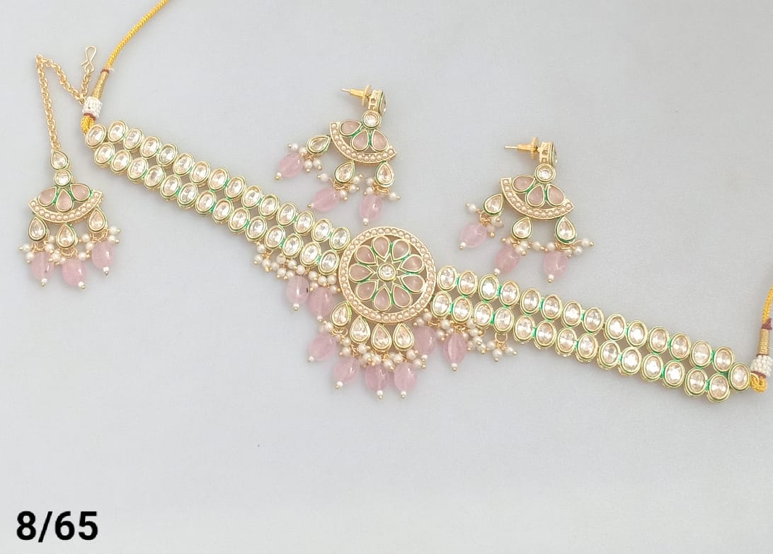 Floral Kundan Choker Necklace Set with Earrings and Maang Tikka