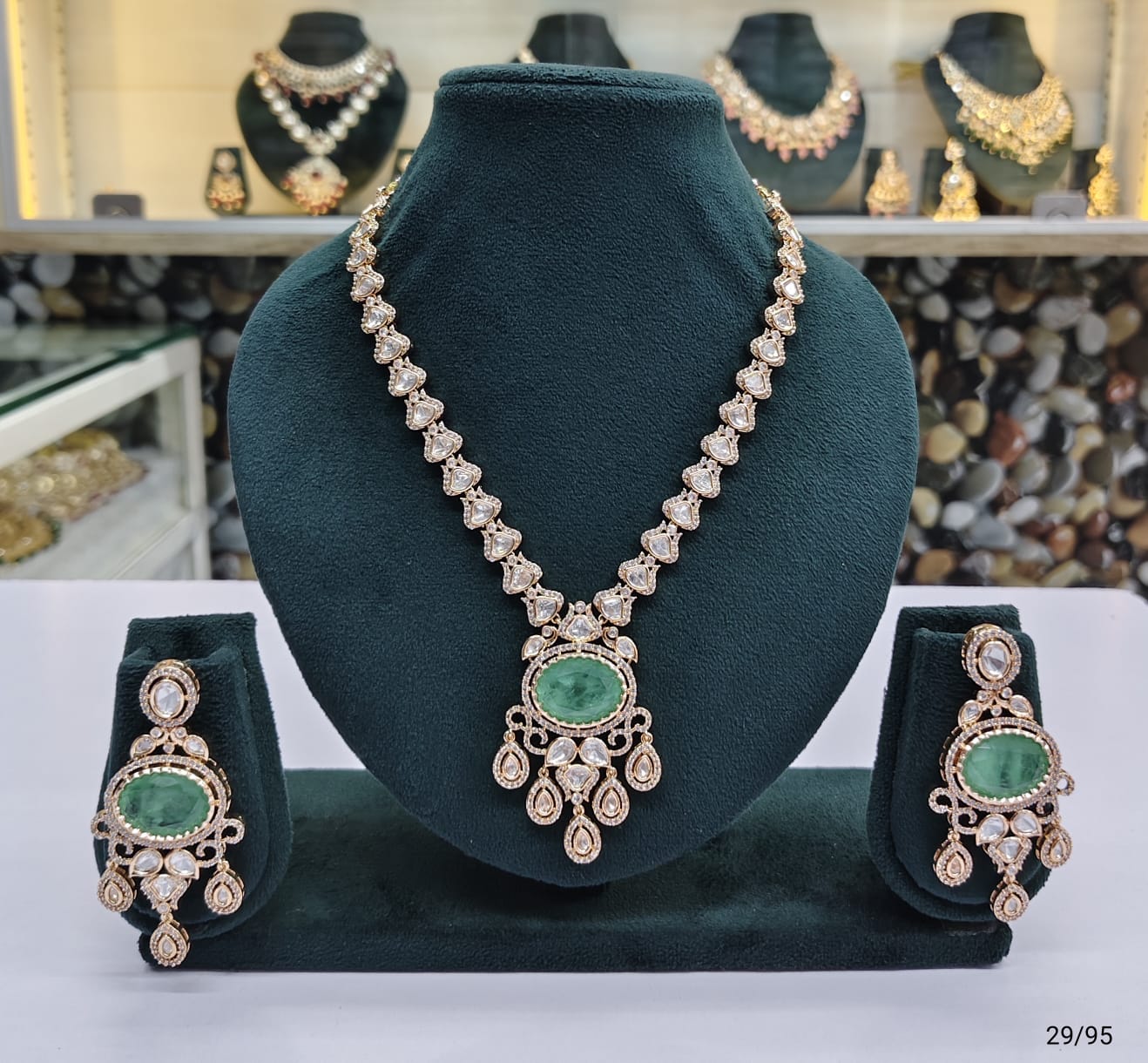 Elegant Kundan Stone Necklace Set with Pendant and Matching Earrings – Traditional Ethnic Jewelry