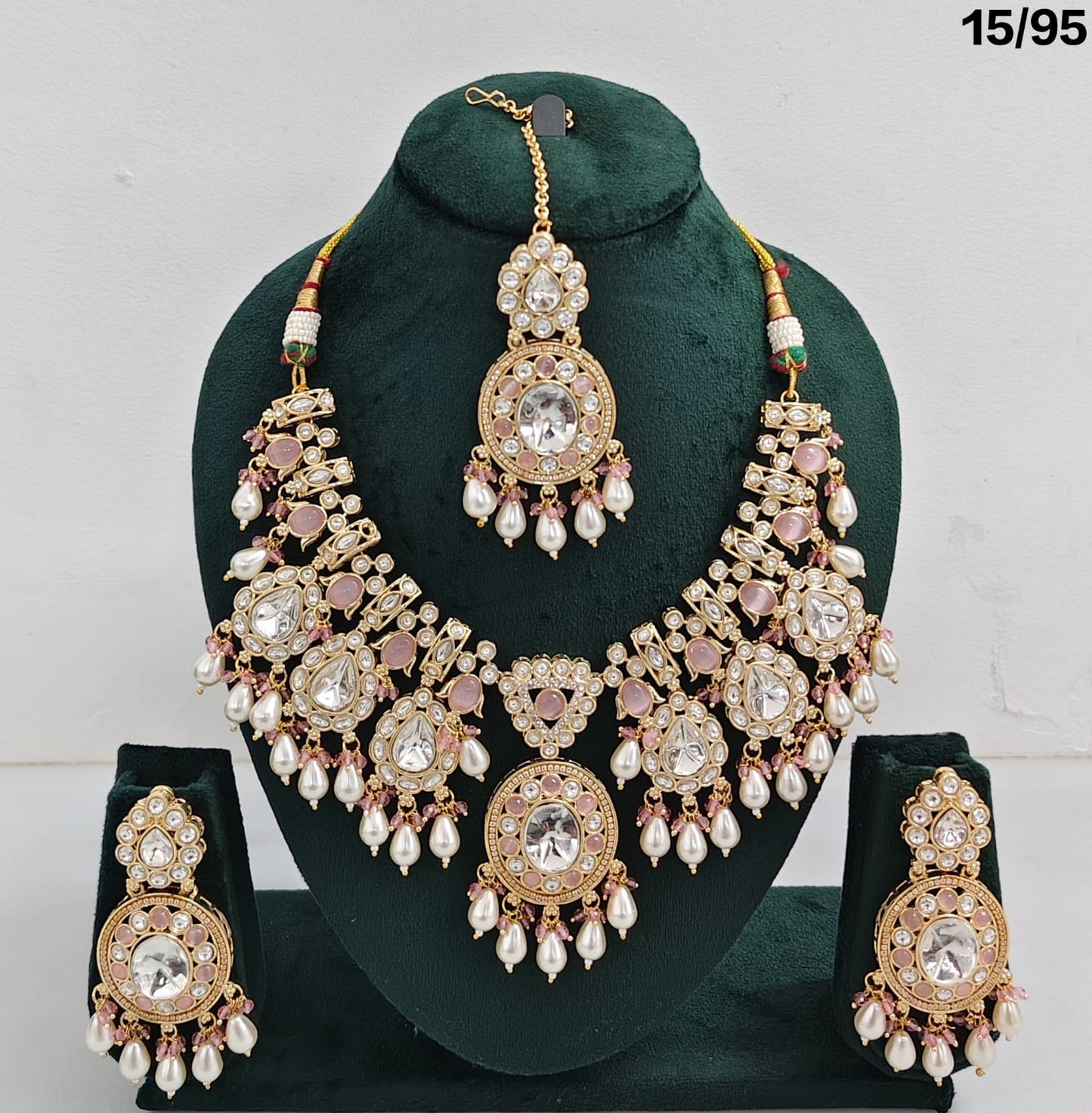 Luxury Kundan Bridal Jewellery Set with Pearls, Earrings & Maang Tikka