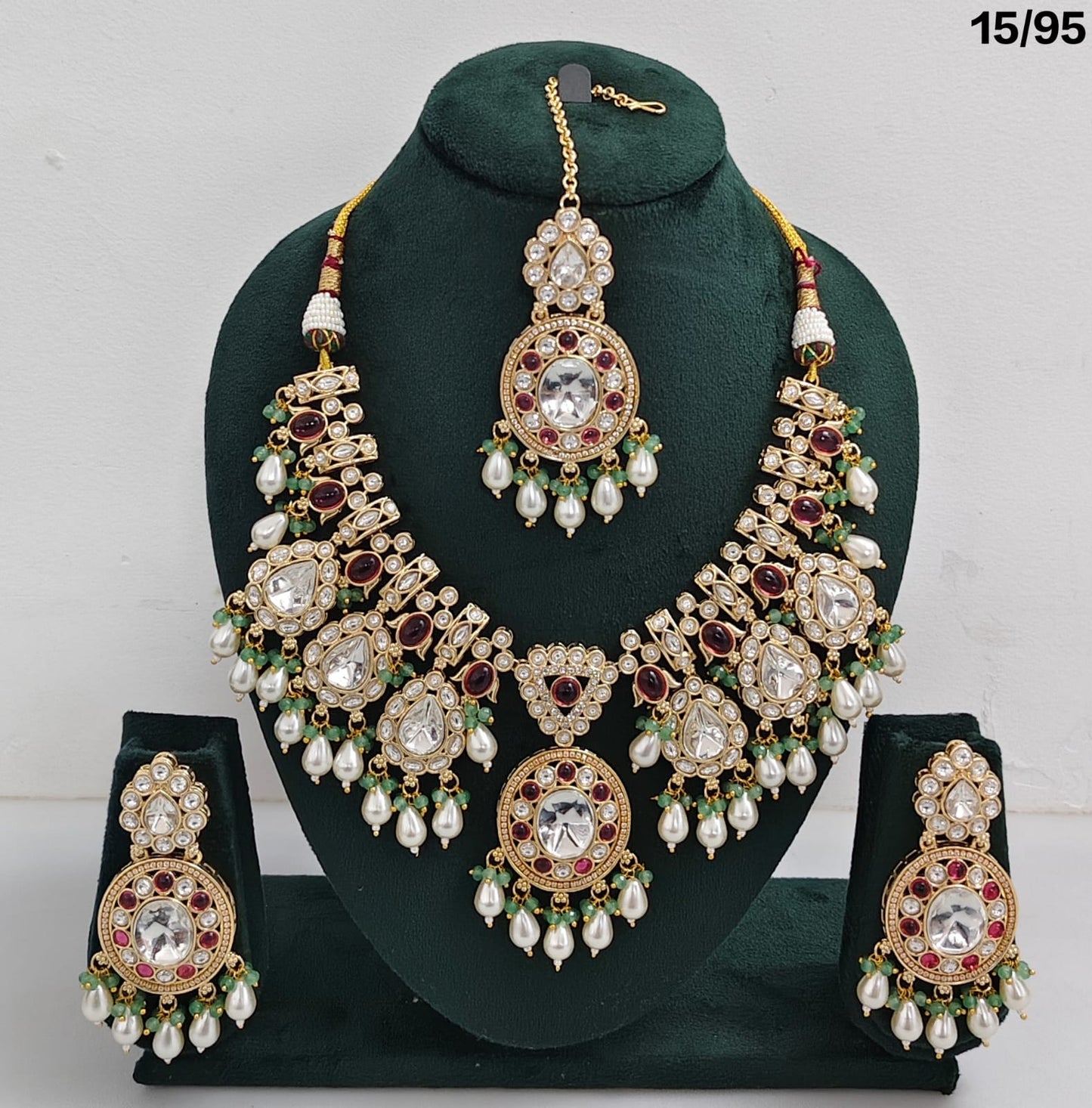 Luxury Kundan Bridal Jewellery Set with Pearls, Earrings & Maang Tikka