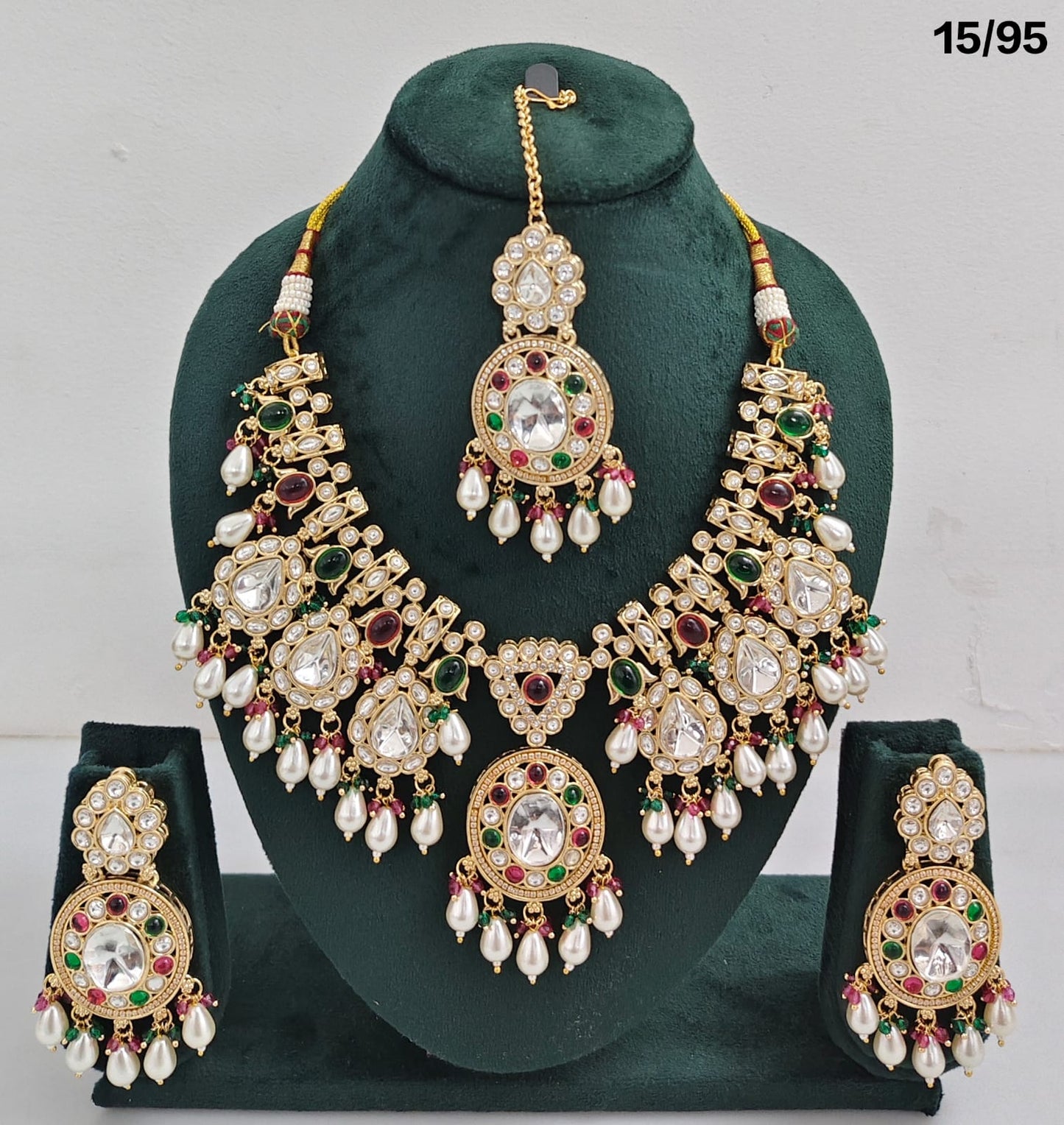 Luxury Kundan Bridal Jewellery Set with Pearls, Earrings & Maang Tikka