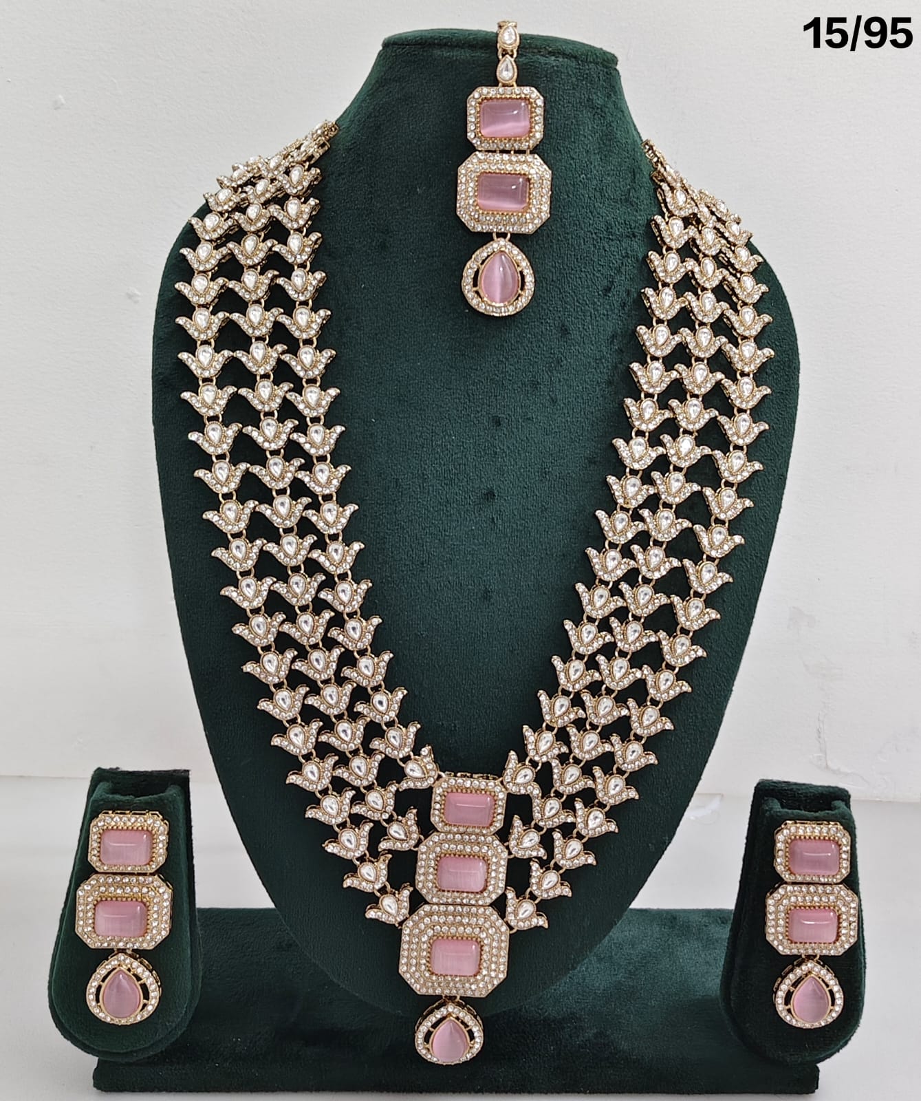 Designer Kundan Stone Necklace Set with Earrings & Maang Tikka – Layered Bridal Look