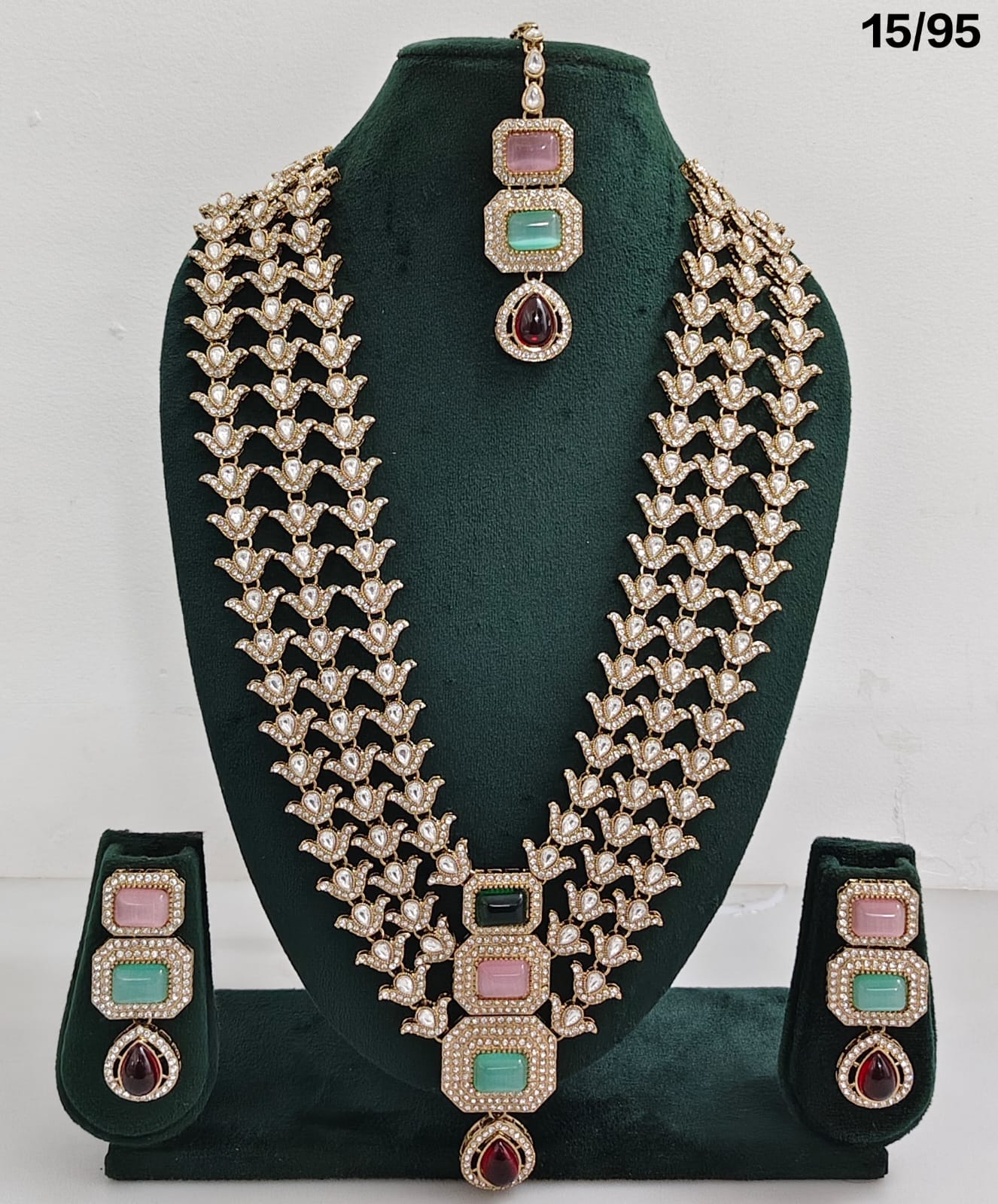 Designer Kundan Stone Necklace Set with Earrings & Maang Tikka – Layered Bridal Look