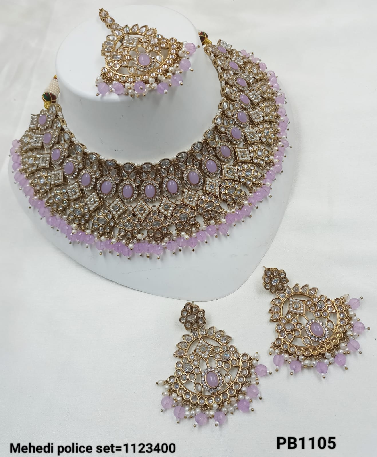 Antique Gold Plated Kundan Necklace Set