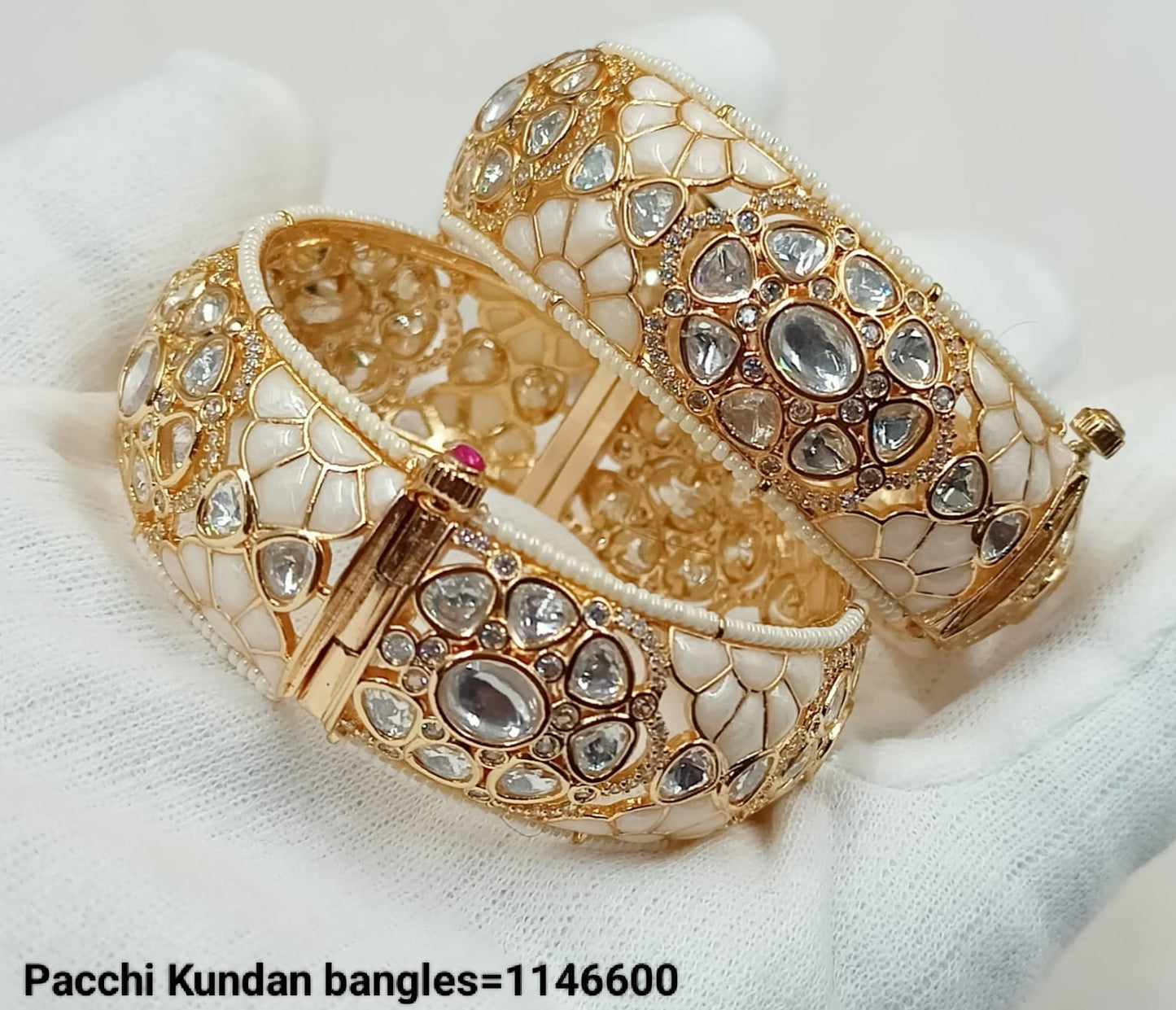 Traditional Pacchi Kundan Bangles with Intricate Detailing