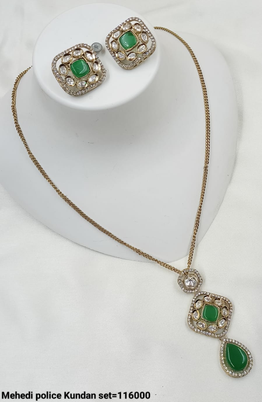 Antique Gold Plated Pachi Kundan Pendent Set