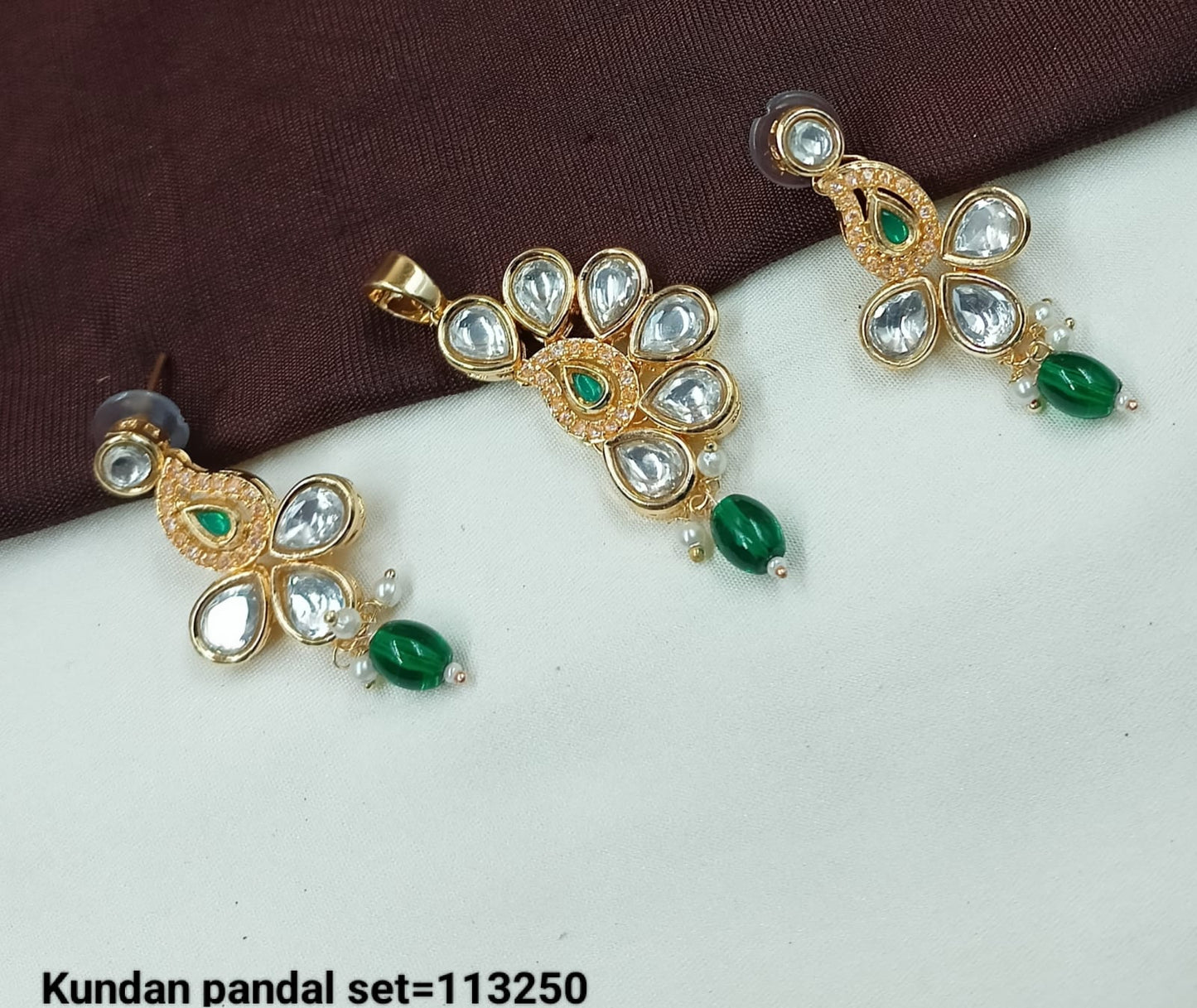 Intricate Kundan Pendant Set with Pearl Accents
