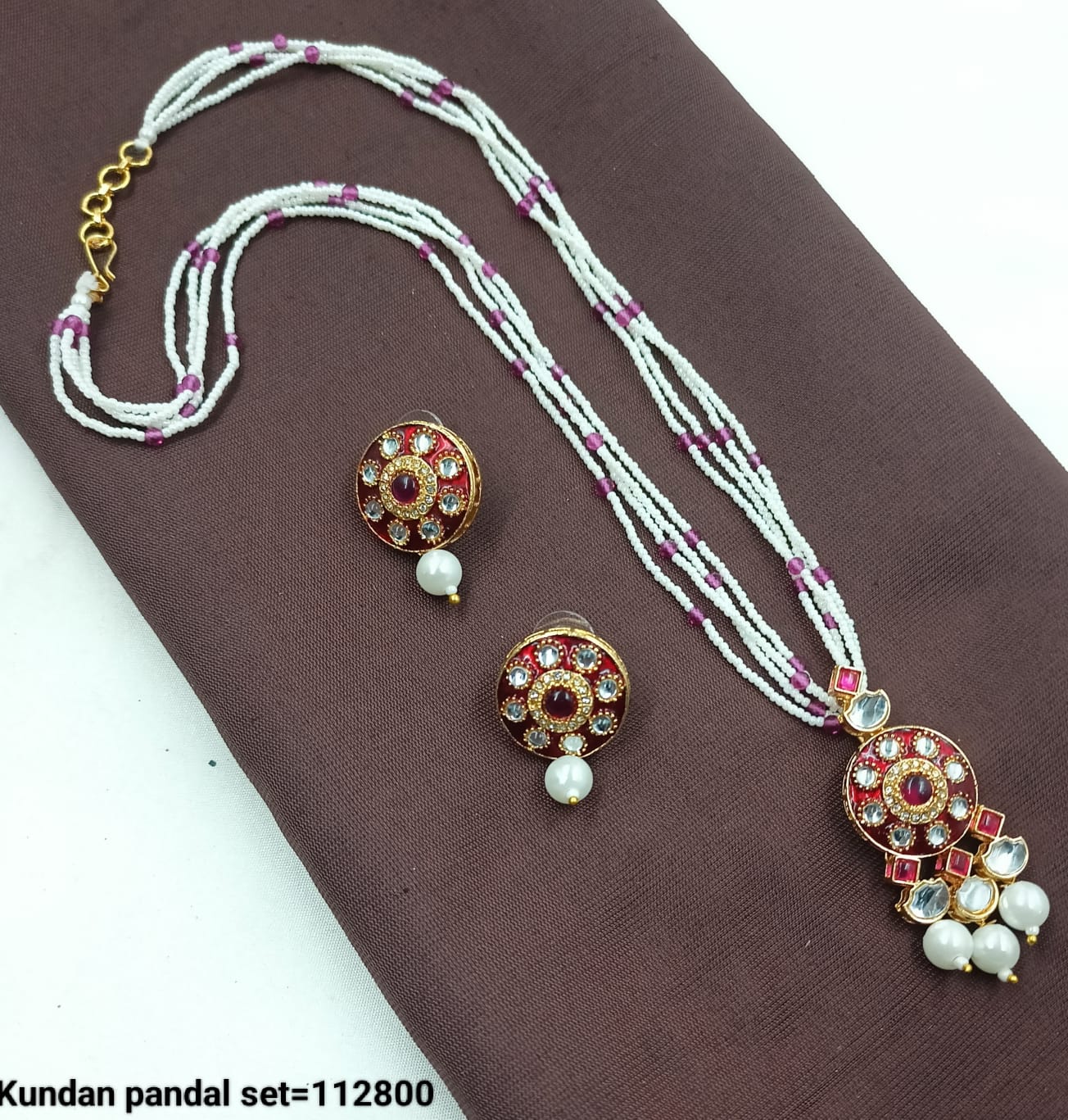 Royal Kundan Jewelry Set with Statement Pendant