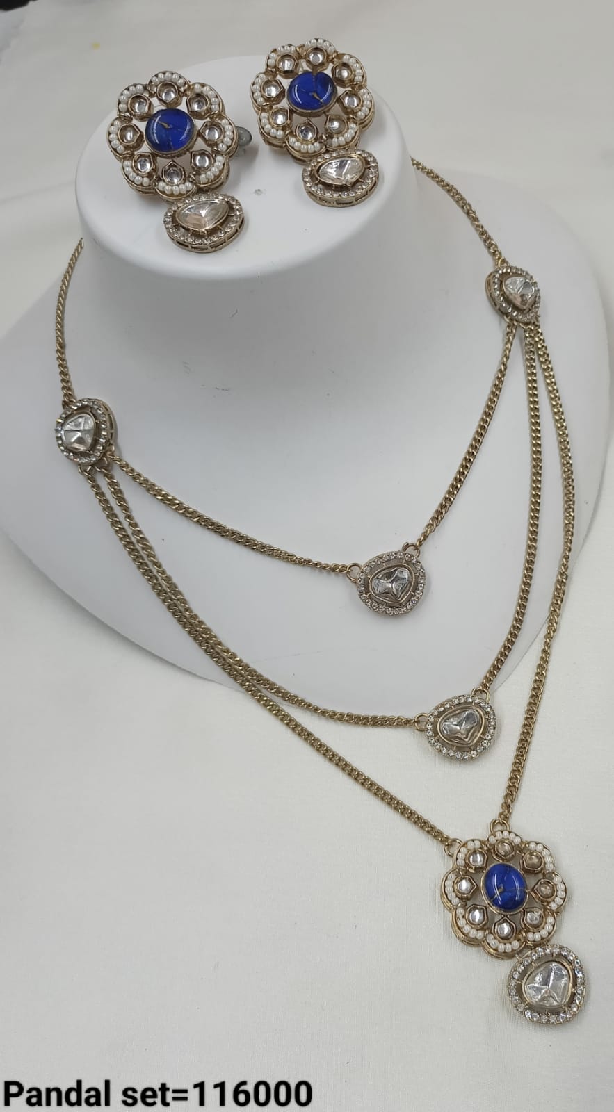 Antique Gold Plated Kundan Pendant Set