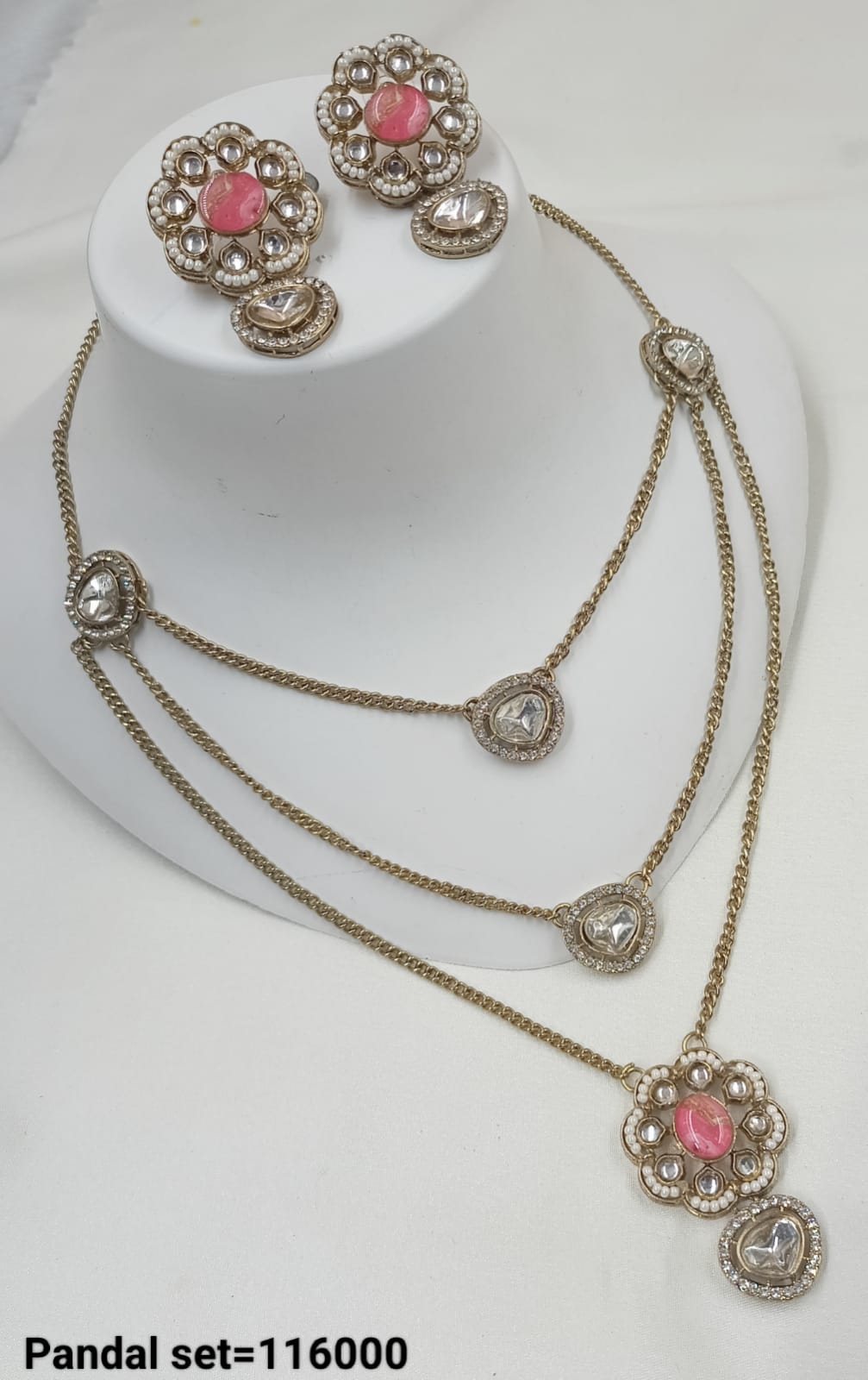 Antique Gold Plated Kundan Pendant Set