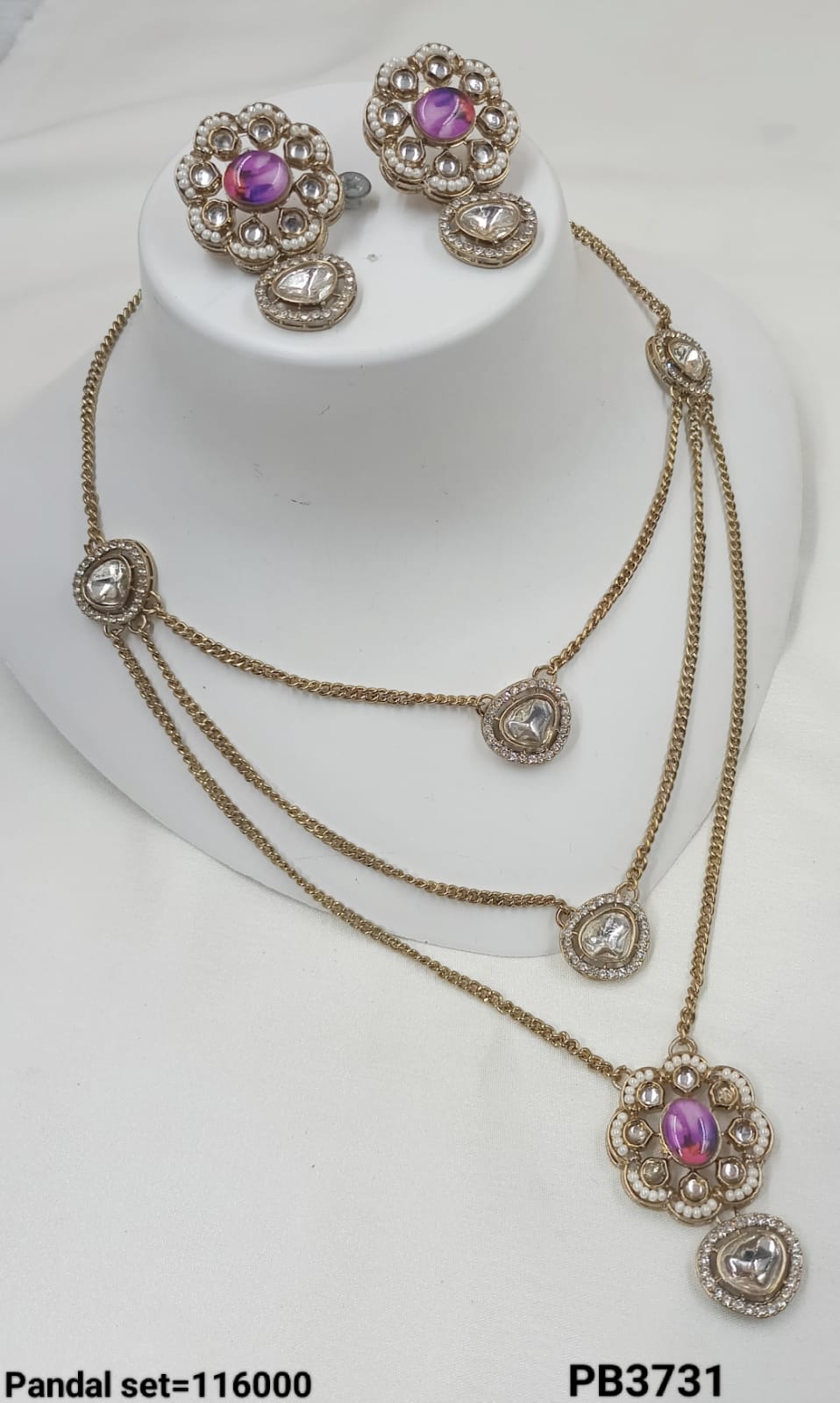 Antique Gold Plated Kundan Pendant Set