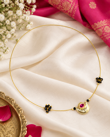 Invisible South Half Moon Design Necklace Set