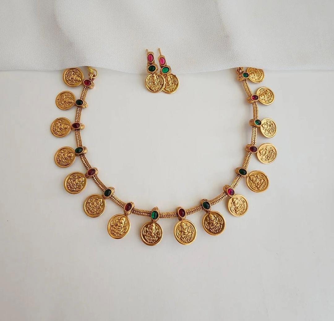 Traditional South Indian Style Gold Plated Oval Shape Laxami Temple Necklace With Earring Jewellery Set For Women And Girls