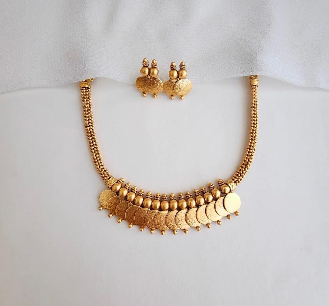 Minimalist Coin Necklace and Earring Set – Traditional Temple Style