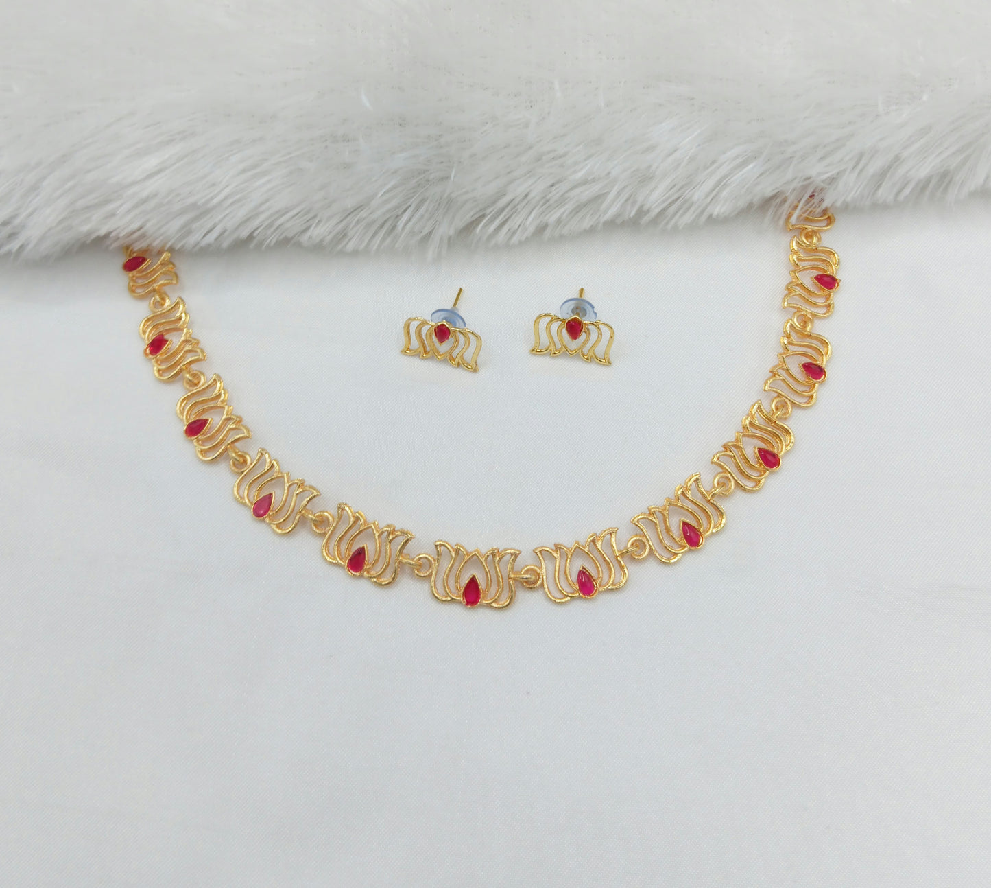 South Indian Kamal Motif Emerald Green Necklace Set