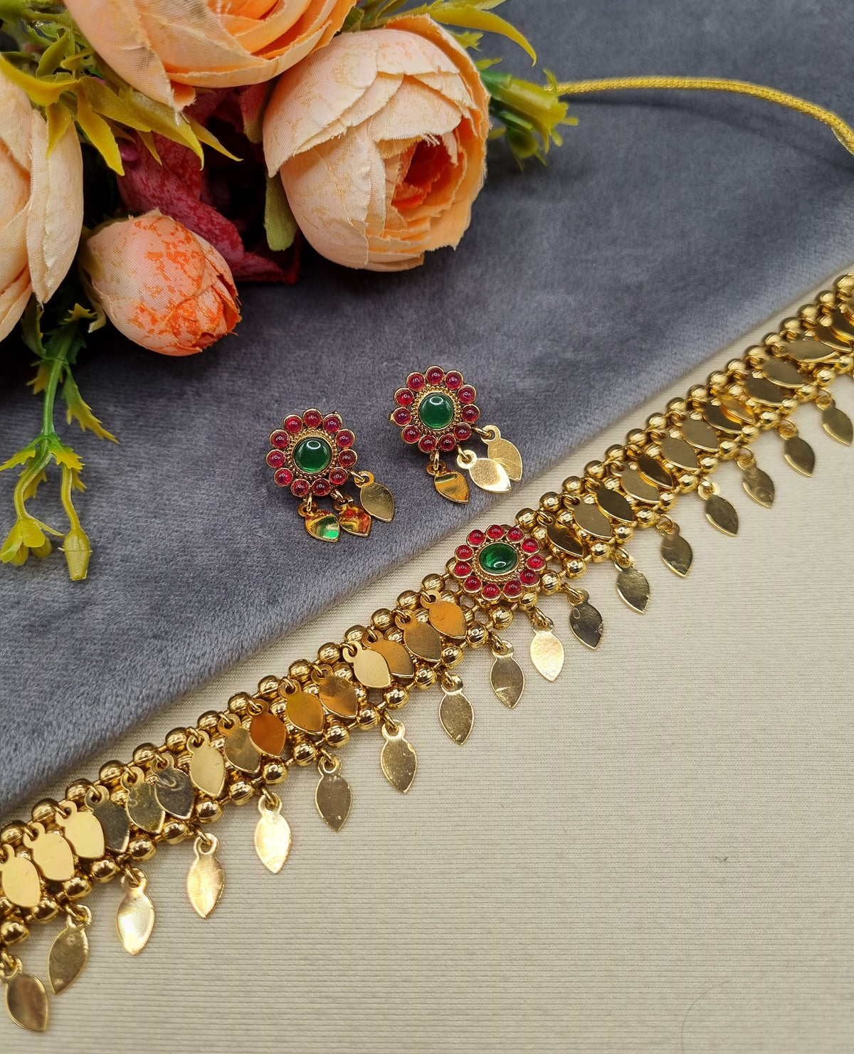 Traditional Gold-Plated Choker Necklace & Matching Earrings Set
