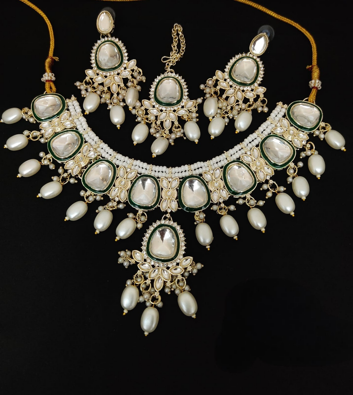 Emerald Green Meena & Pearl Drops Choker Set