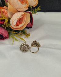 Majestic Tiara Kundan Ring