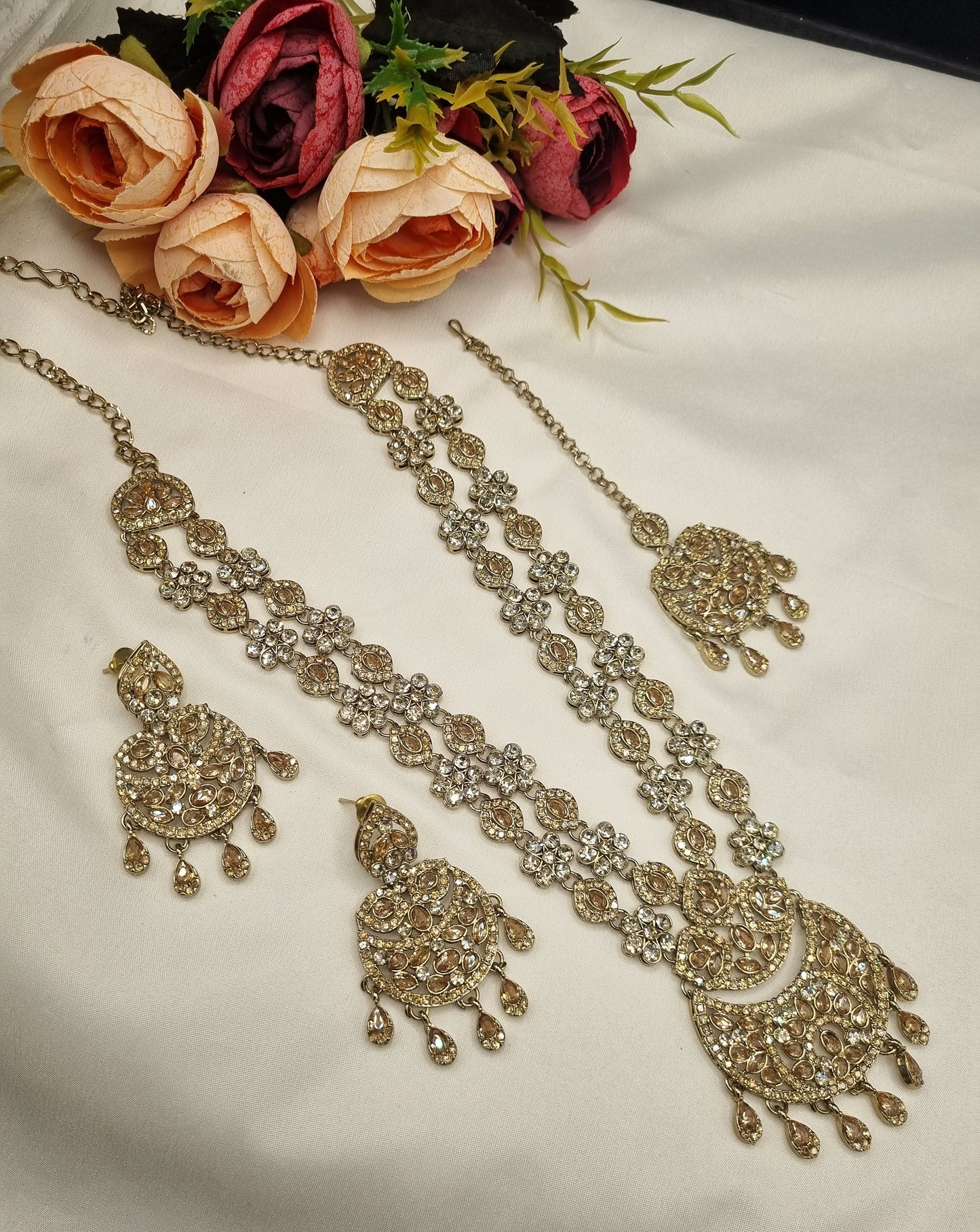 Stellar Floral Fashion Choker Set with Coordinating Earrings