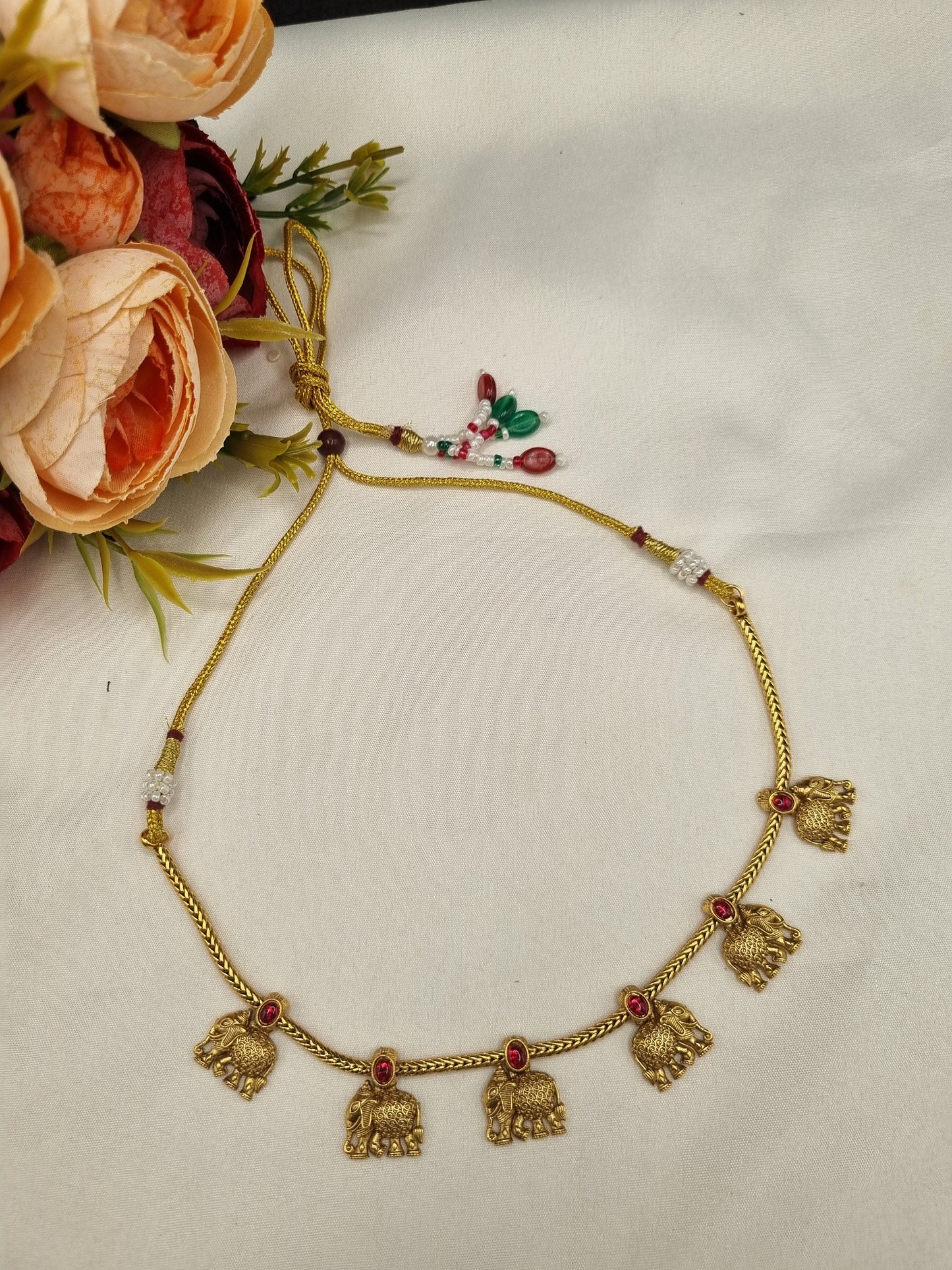 SUTHON STYLE ELEPHANT MOTIF CHARM NECKLACE SET