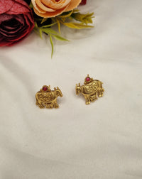 South Style Cow Motif Necklace Set