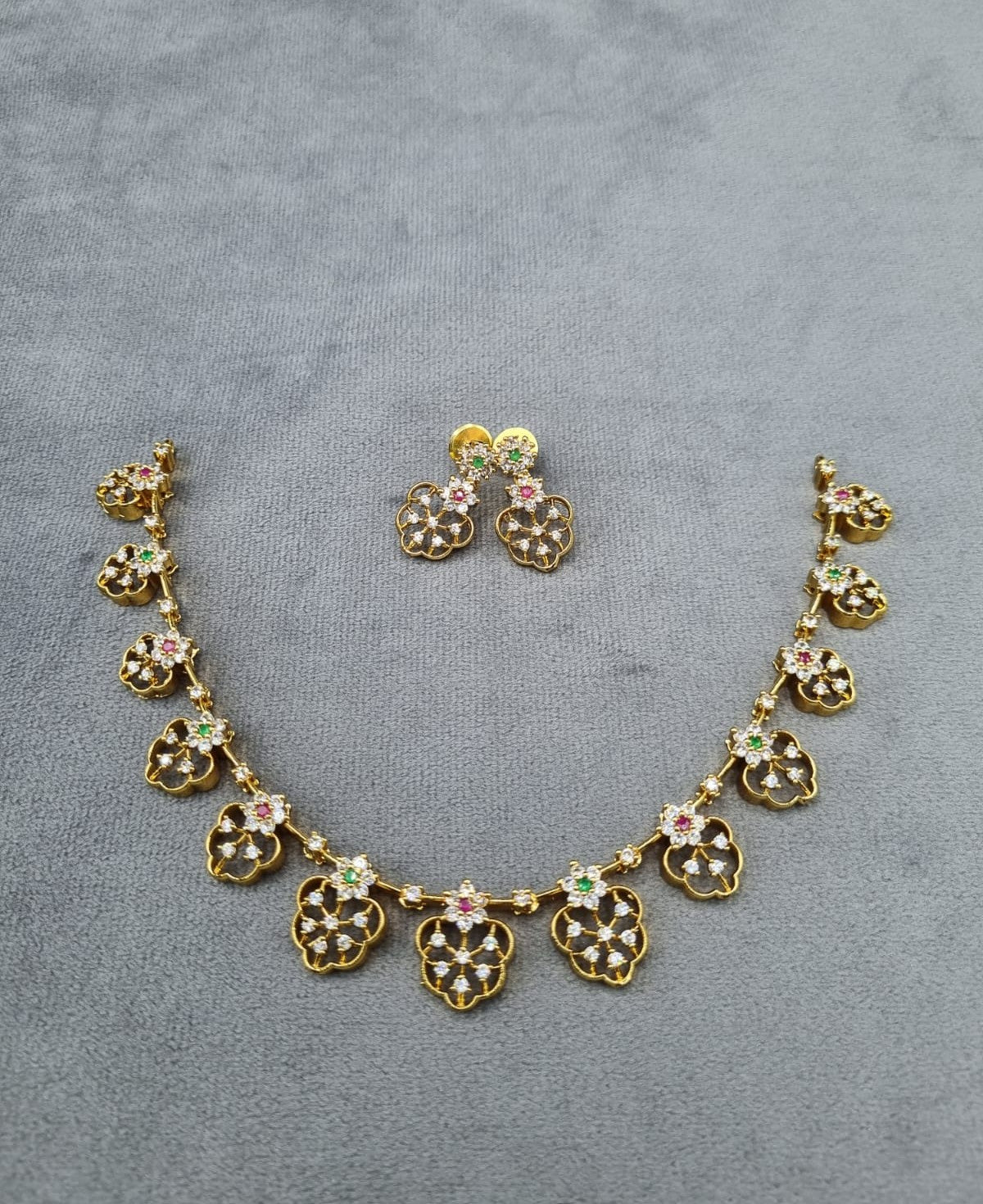 Sparkling Floral Link Necklace Set