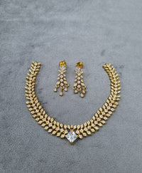 Emerald Leafy Link Necklace Set