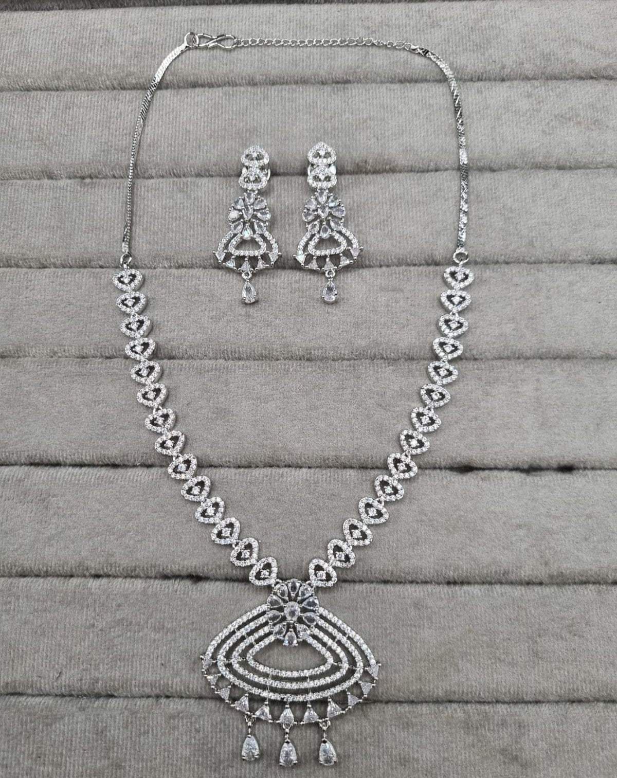 Silver-Tone Heart Link Necklace with Green Accents