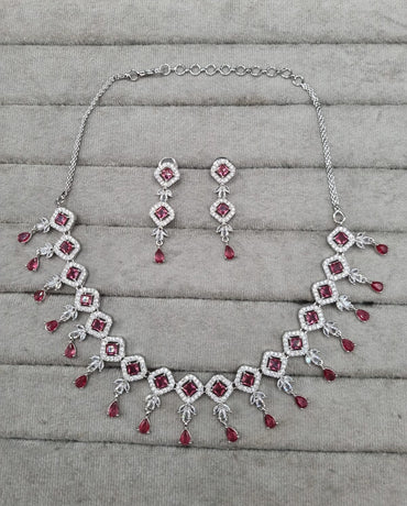 Geometric Link Set with Teardrop Jewellery set