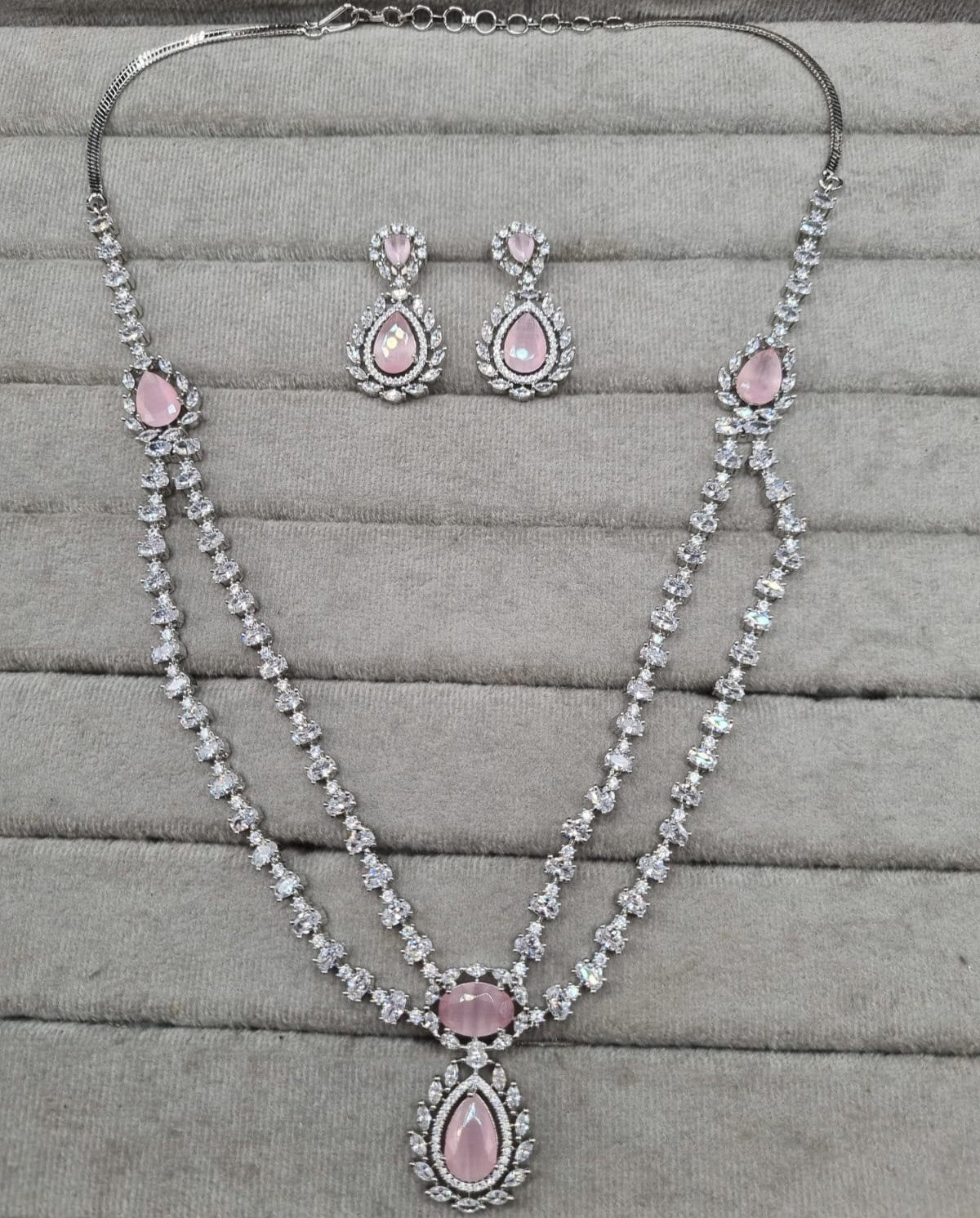 Double-Layered Blue Sapphire AD Necklace Set