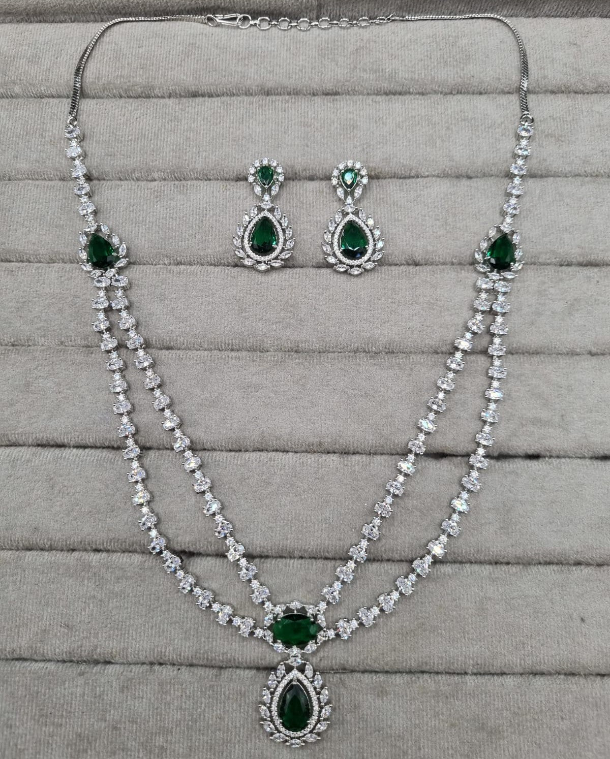 Double-Layered Blue Sapphire AD Necklace Set