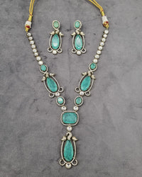 Elegant Long Emerald Necklace With Drop Earrings