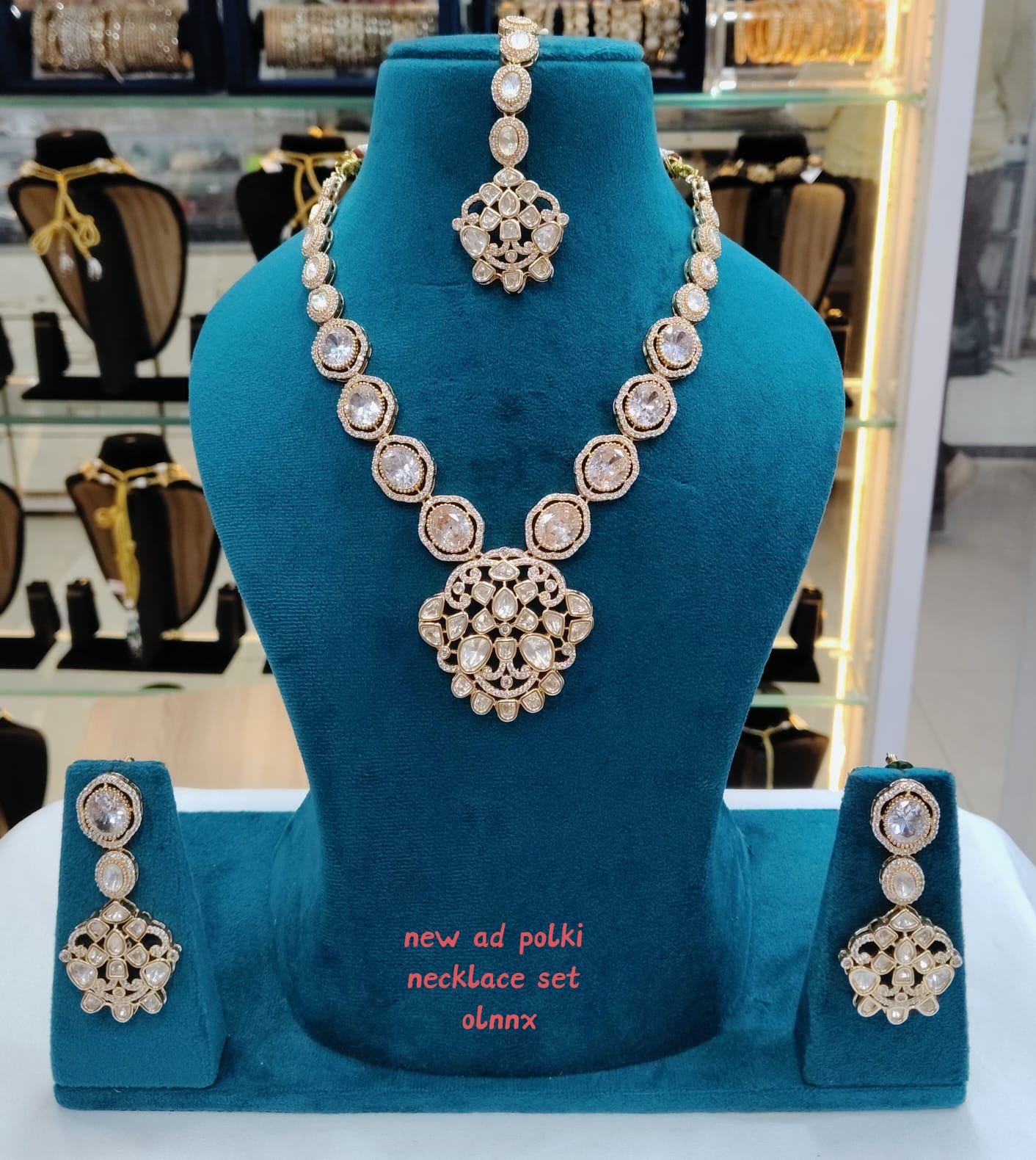 Traditional Gold-Finish Polki Set with Maang Tikka