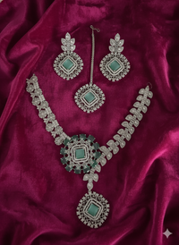 Uncut Diamond Style Polki & Emerald Green Stone Bridal Set