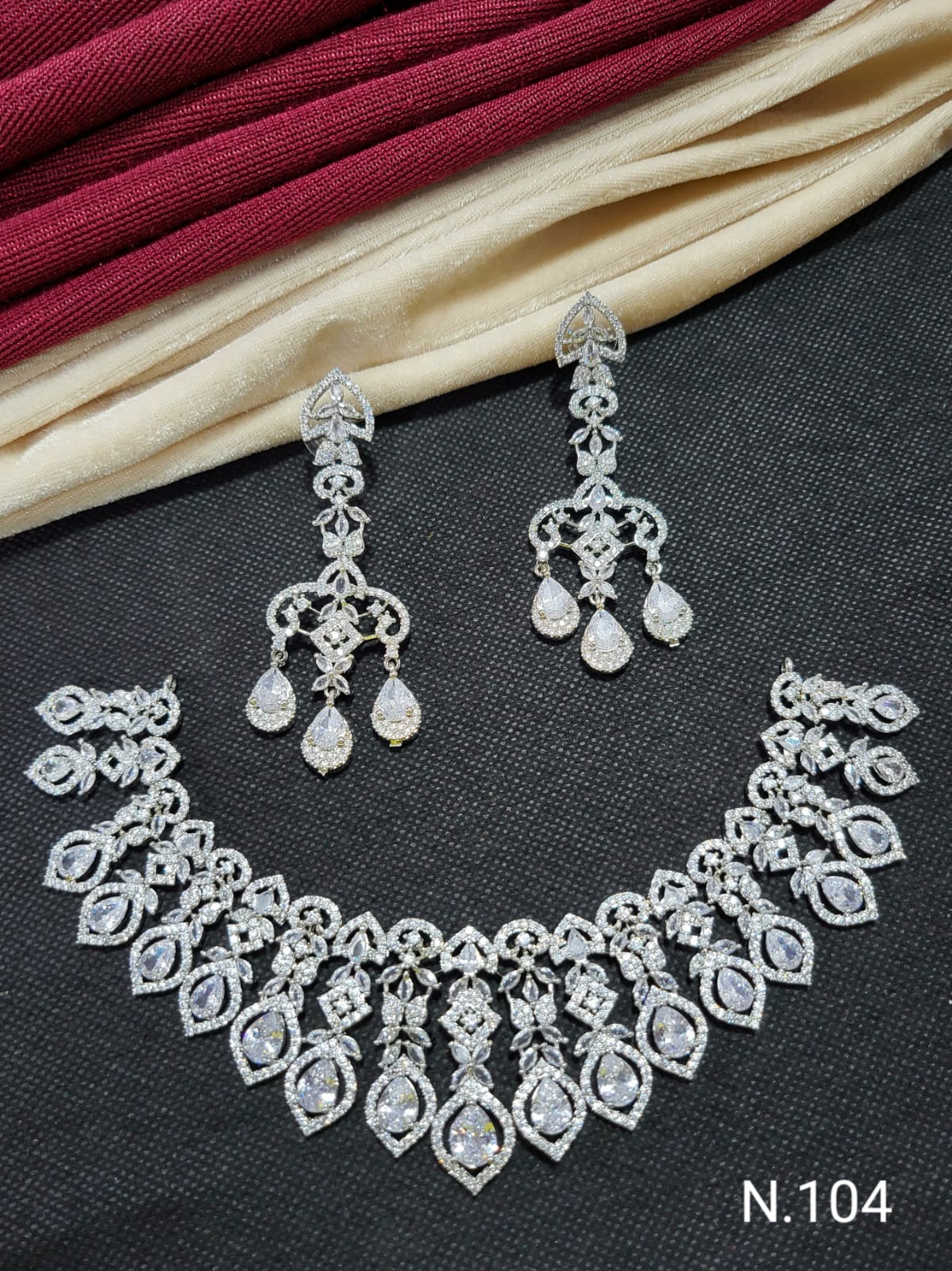 Elegant Statement Necklace and Earring Set - Sparkling Detailed Design