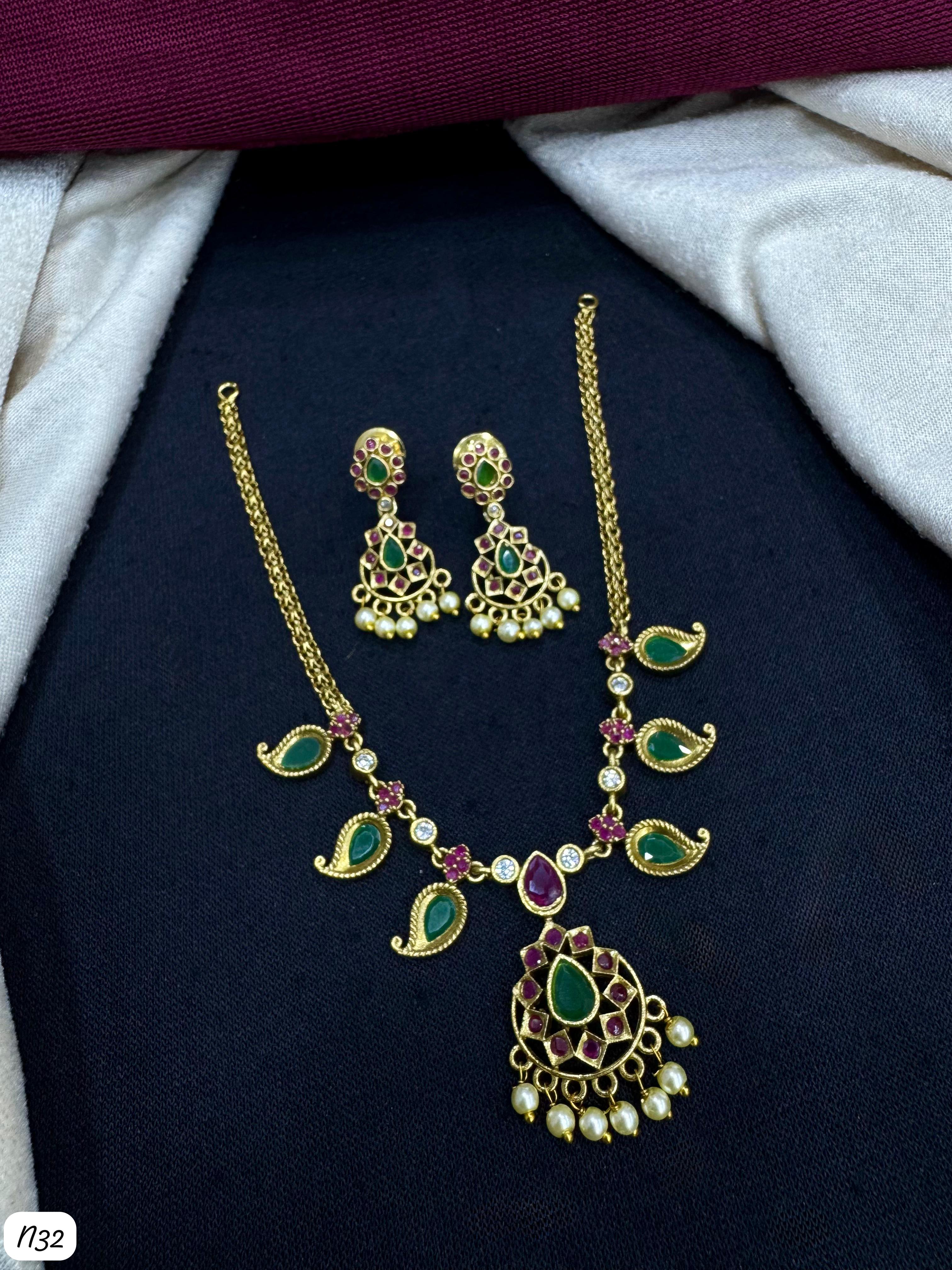 A.D Ethnic Gold Plated Kundan-Style Necklace and Earring Set