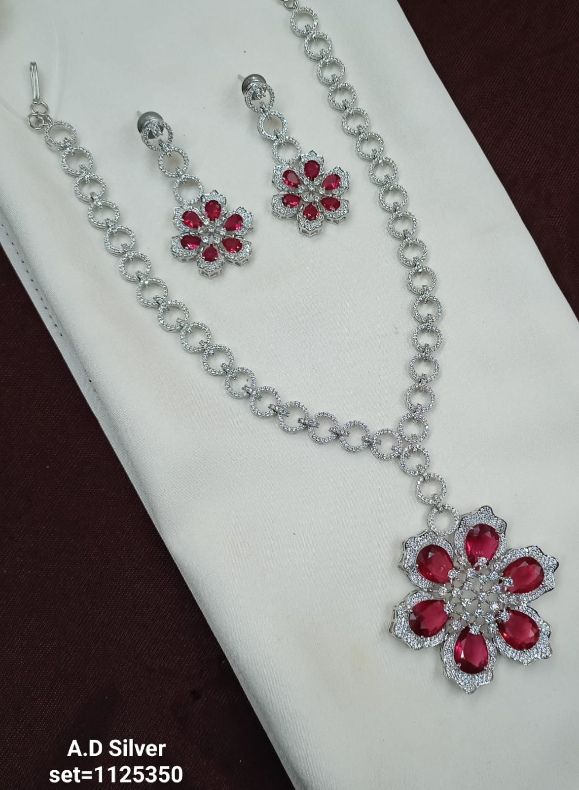 Silver Toned Royal Celebrity Inspired American Diamond Cystal Jewellery Set For Women & Girls