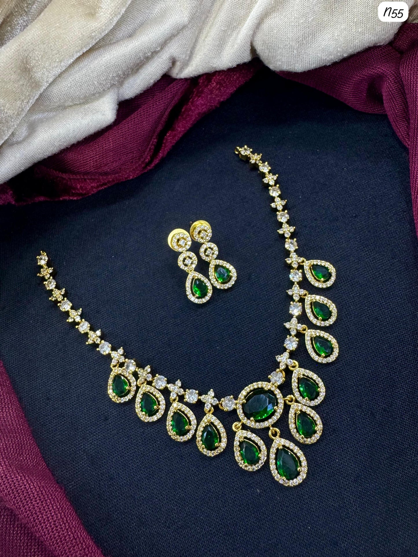 AD Necklace and Earring Set with Teardrop Stone Design