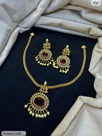 Royal Inspired Necklace Set with Intricate Detailing - Lucentemarket