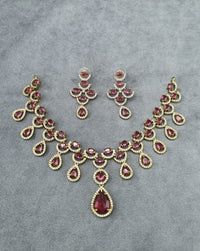 Imperial Emerald Green Pear-Drop Necklace Set