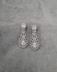 Royal Emerald & Gold Lace Drop Earrings
