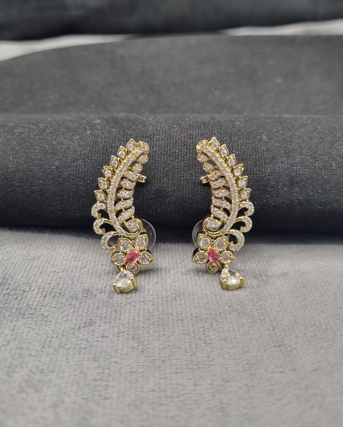 Crystal Ear Crawlers Elegant Scalloped