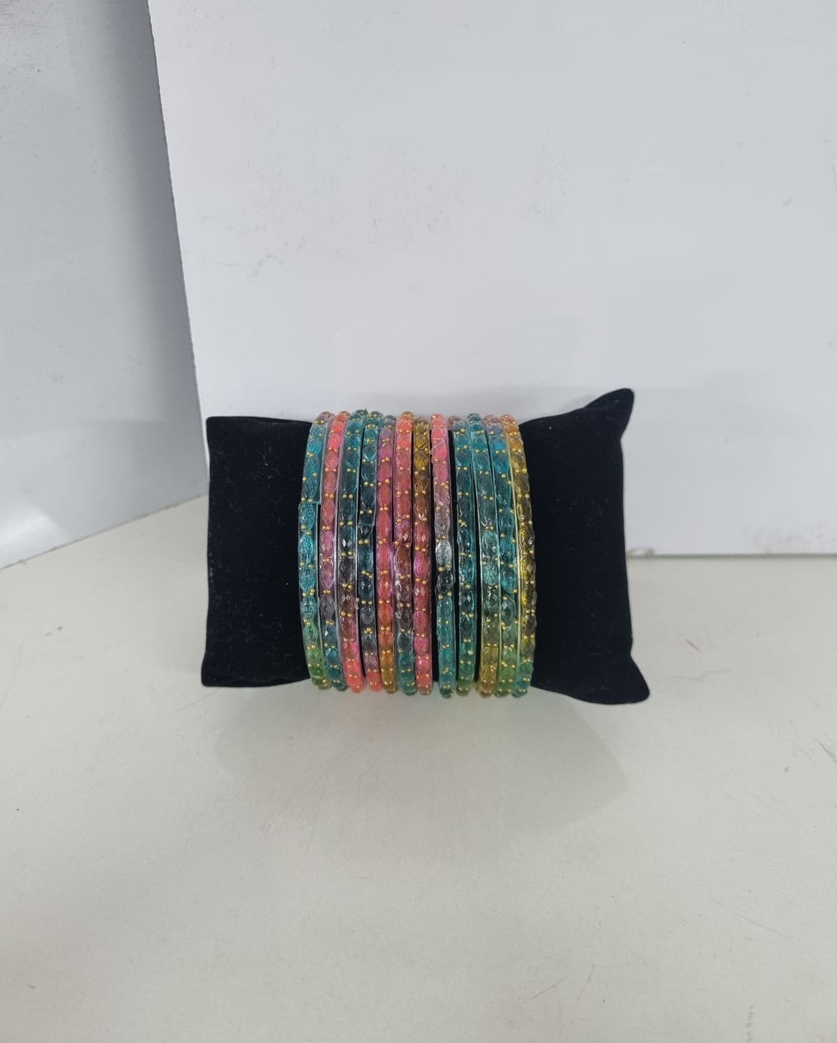 Sparkling Glass Bangles Set