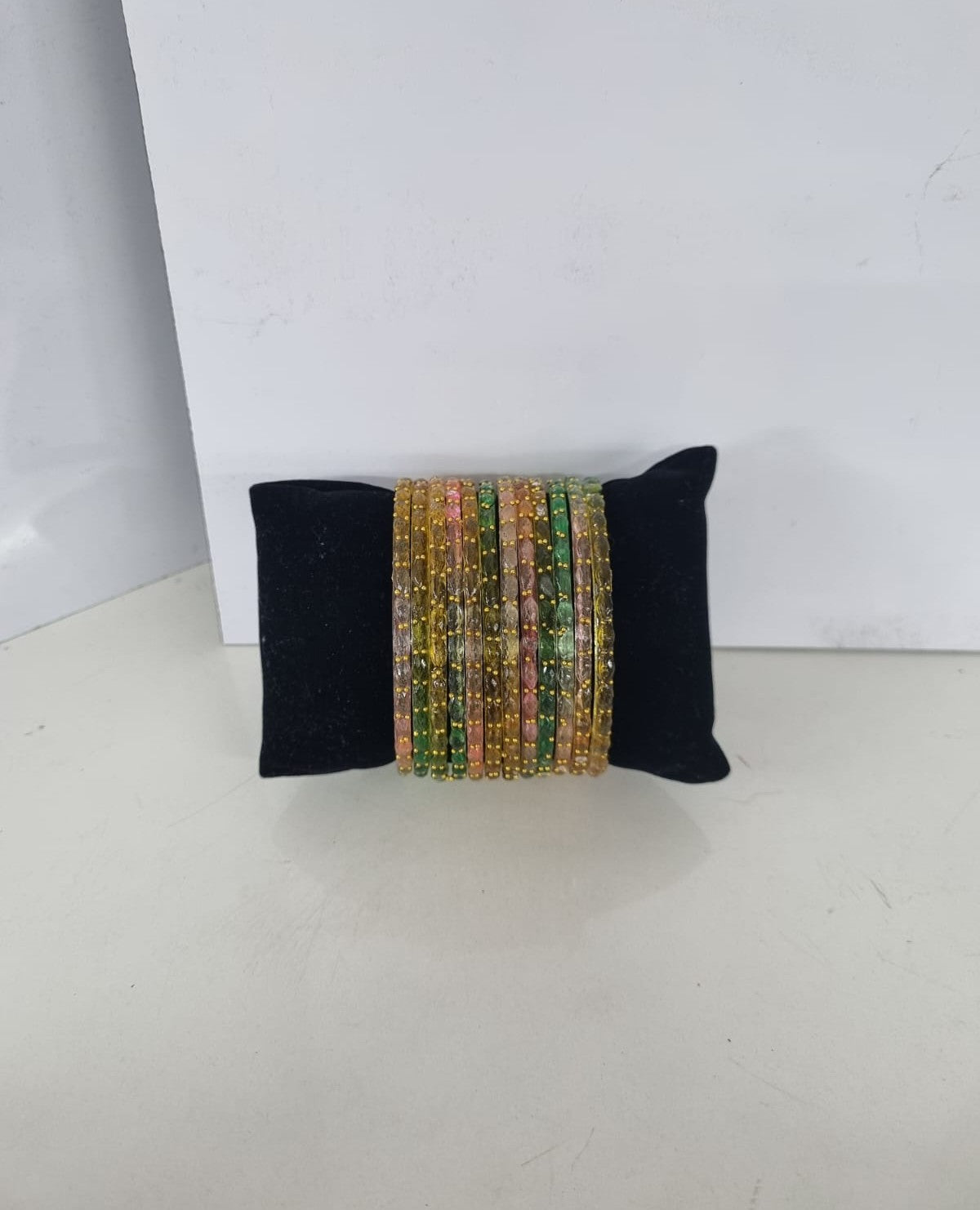 Sparkling Glass Bangles Set
