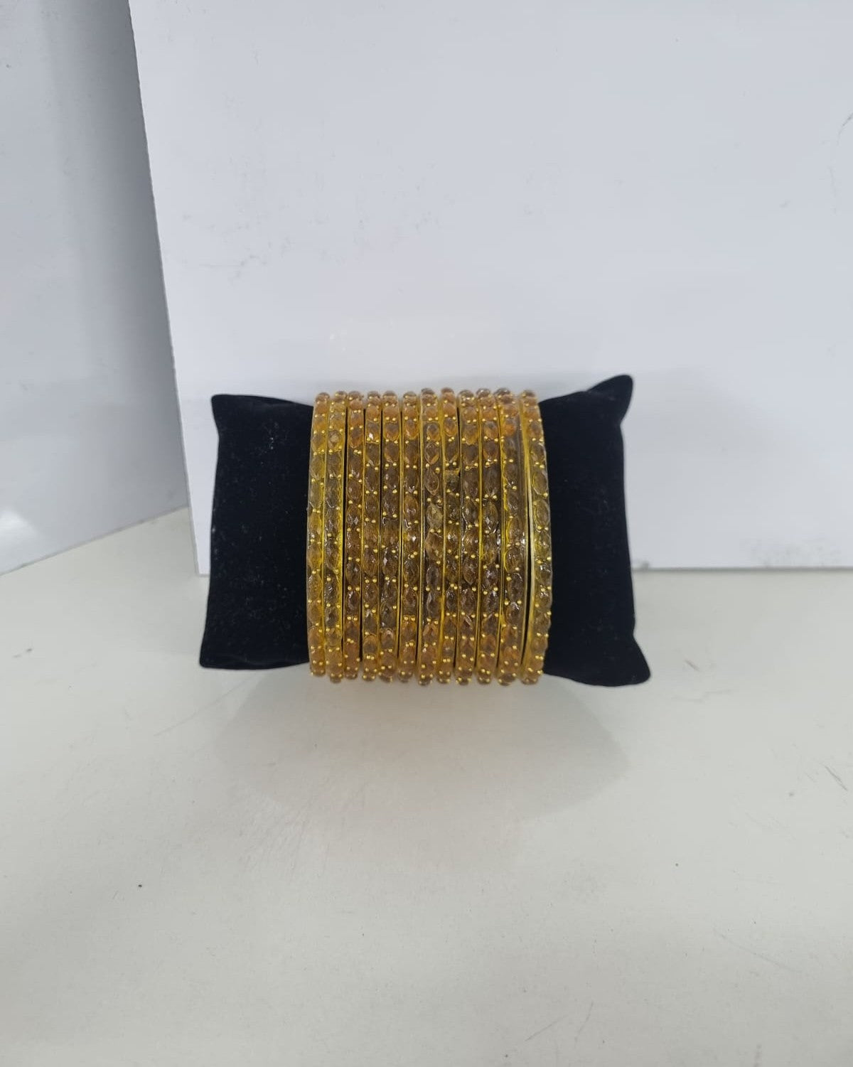 Sparkling Glass Bangles Set