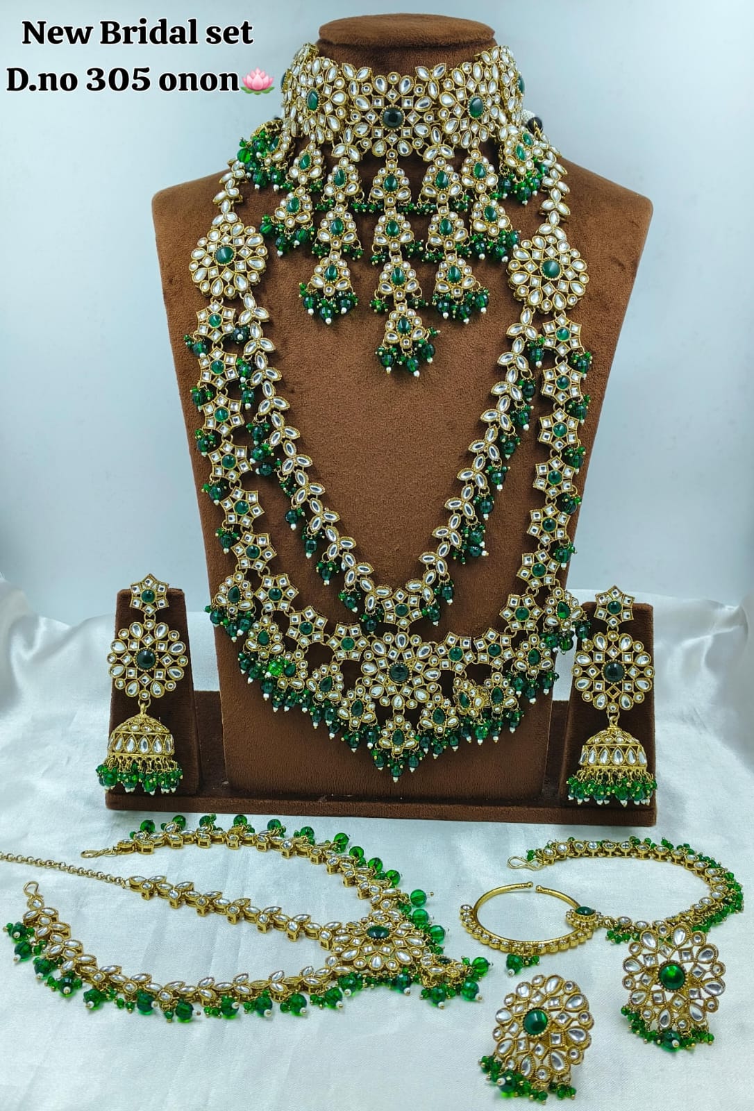 ROYAL KUNDAN GREEN STONE GRAND BRIDAL JEWELLERY SET