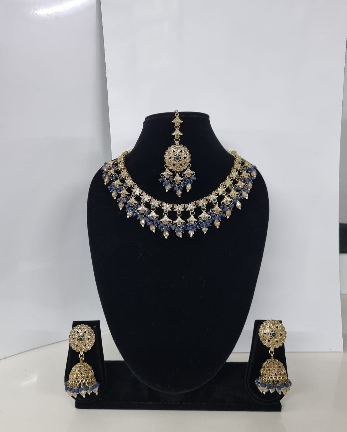 Traditional Floral Choker Necklace set With Earrings & Maang Tikka