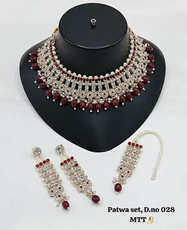 Fashionable Pearl Choker Jewellery Set