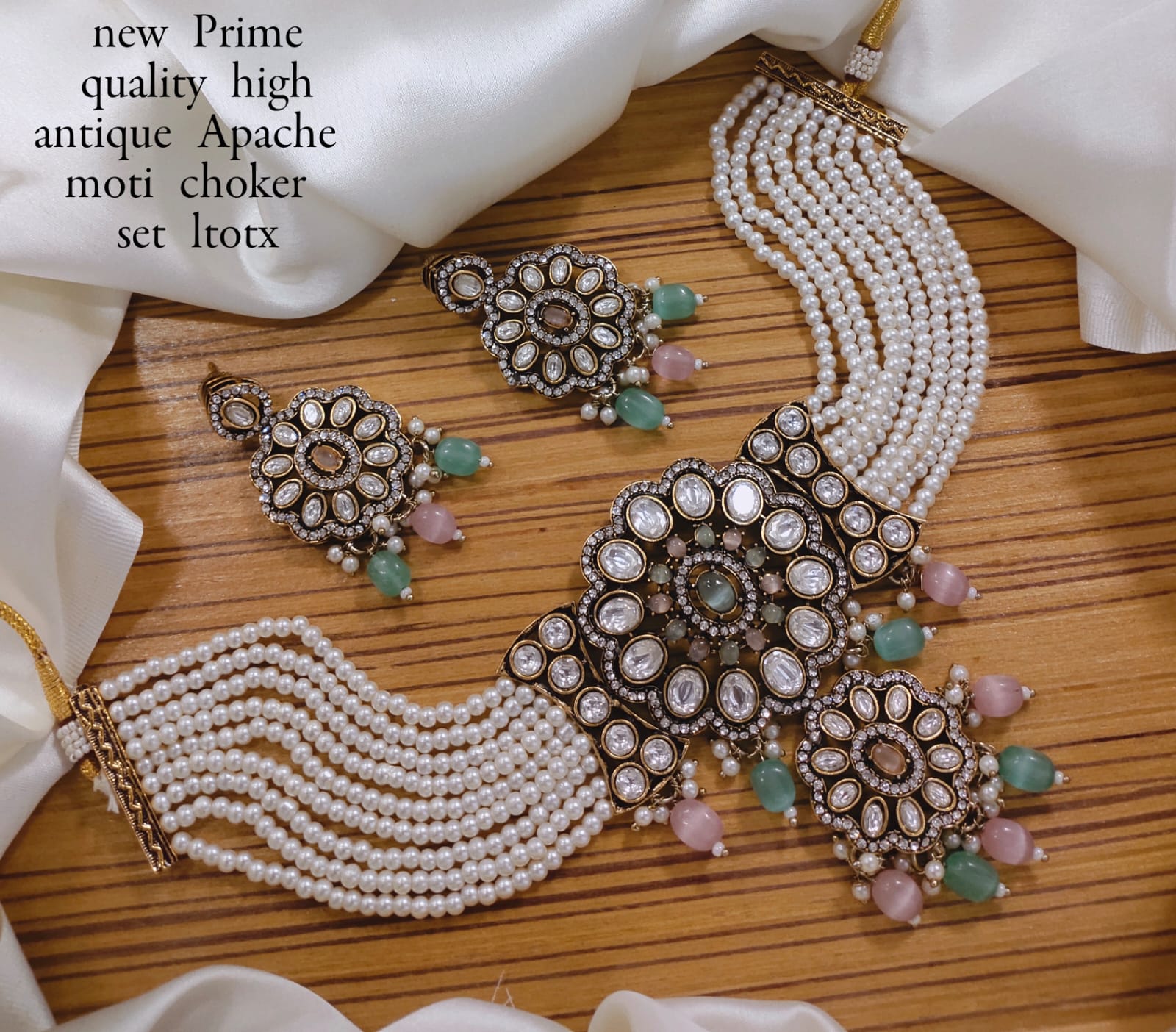 Antique Gold Plated Choker Necklace Set
