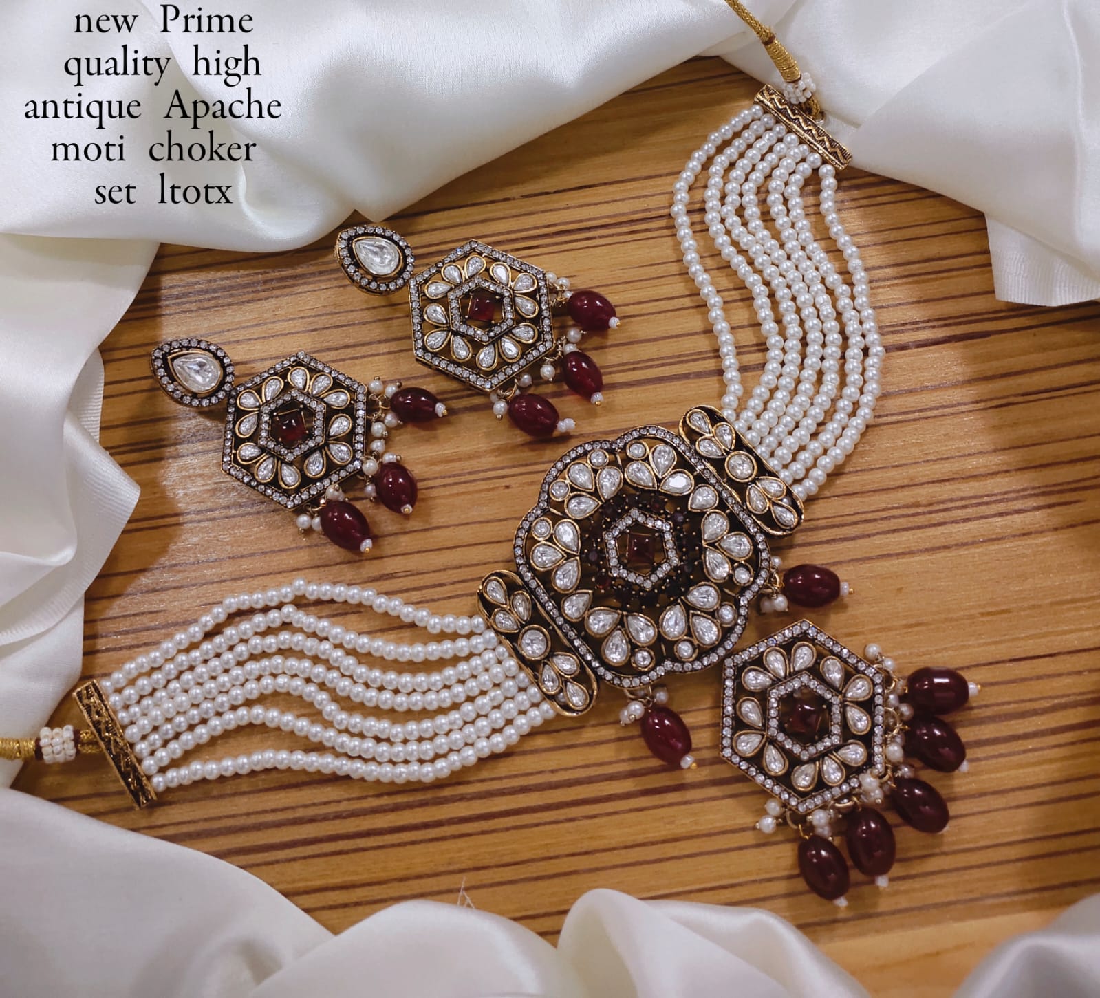 Antique Gold Plated Choker Necklace Set